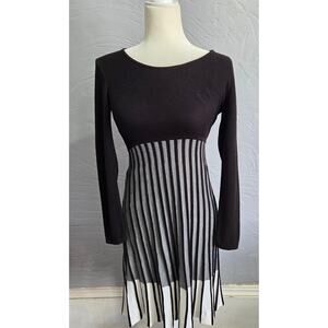 Calvin Klein Women's Sweater Dress Size Small Black Grey Pleated Knit